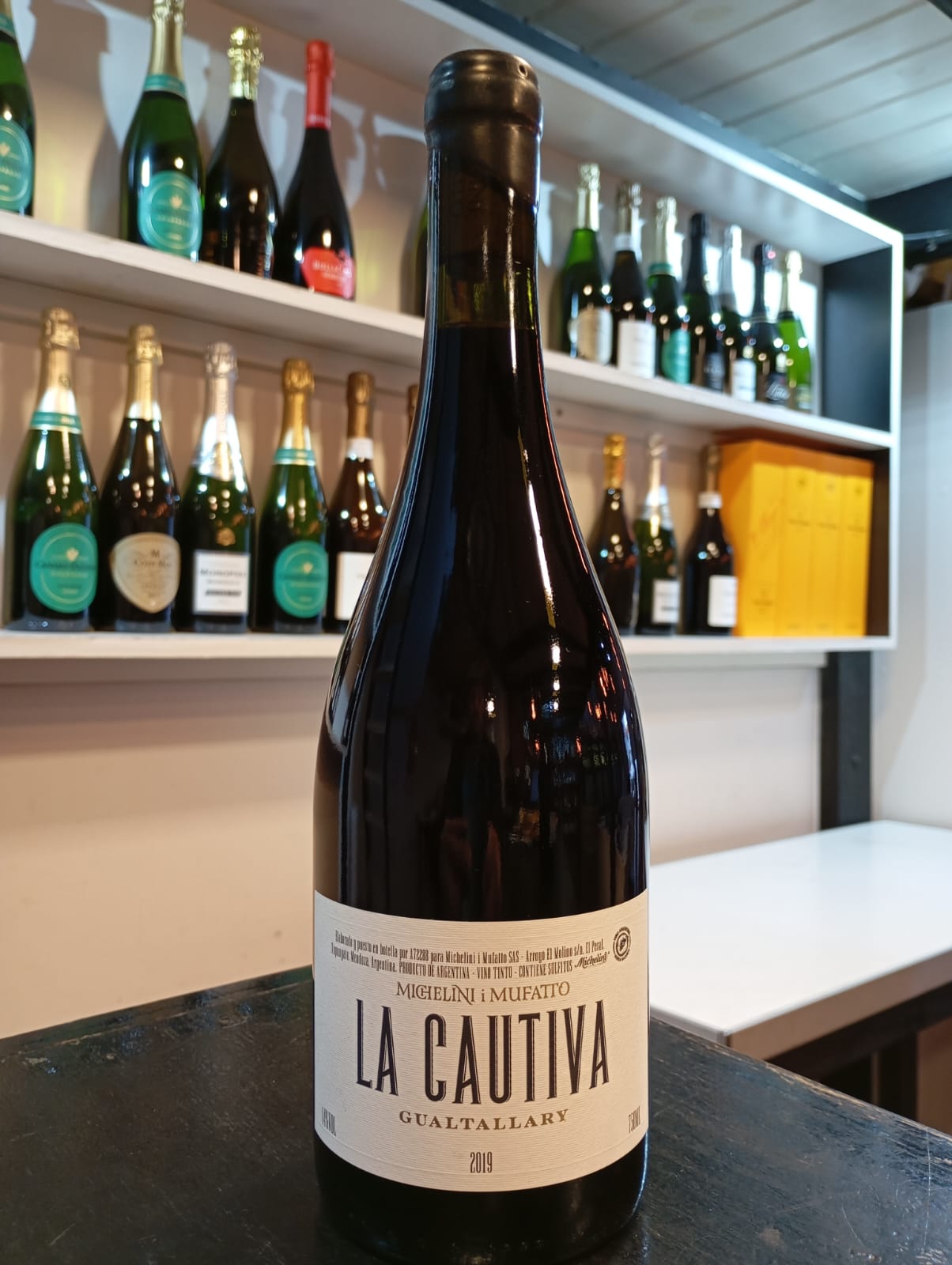 LA CAUTIVA 2019