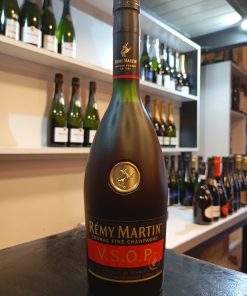 REMY MARTIN COGNAC FINE CHAMPAGNE V.S.O.P.